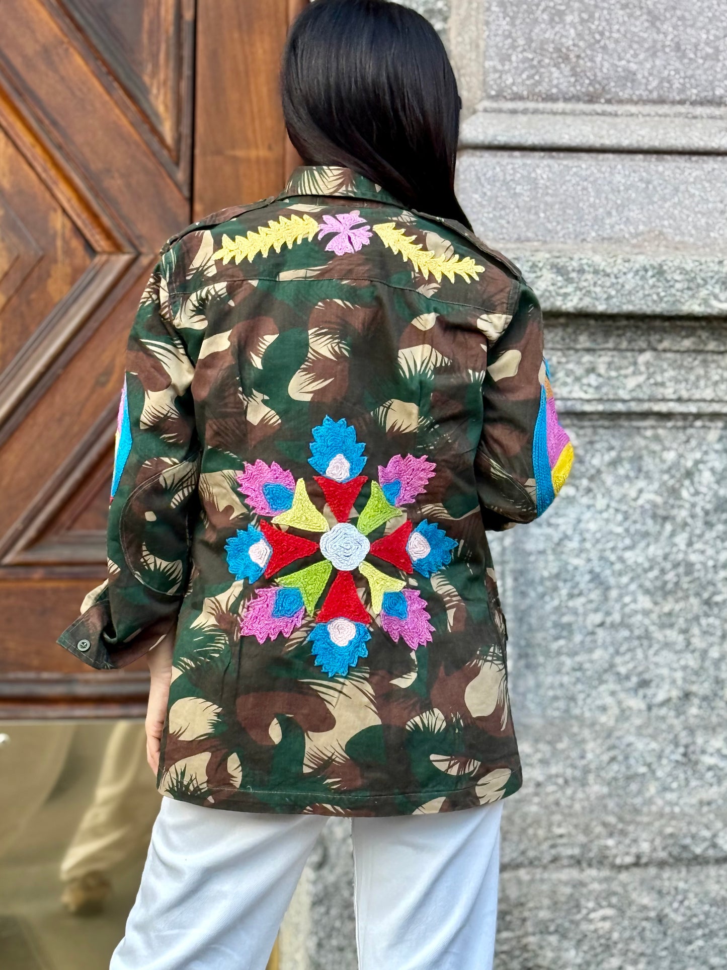 Giacca Vintage militare ricamata a mano - Orchidea