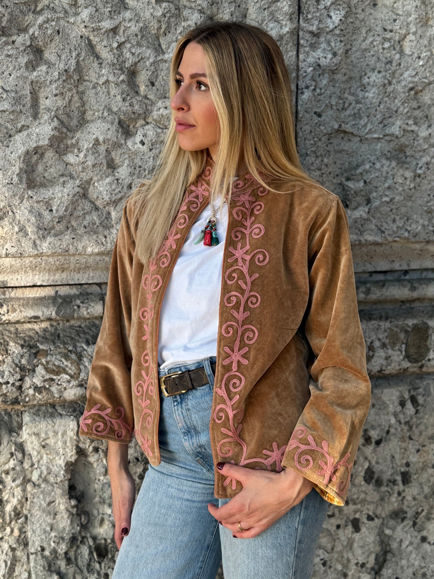 Bloom Velvet Jacket - Beige