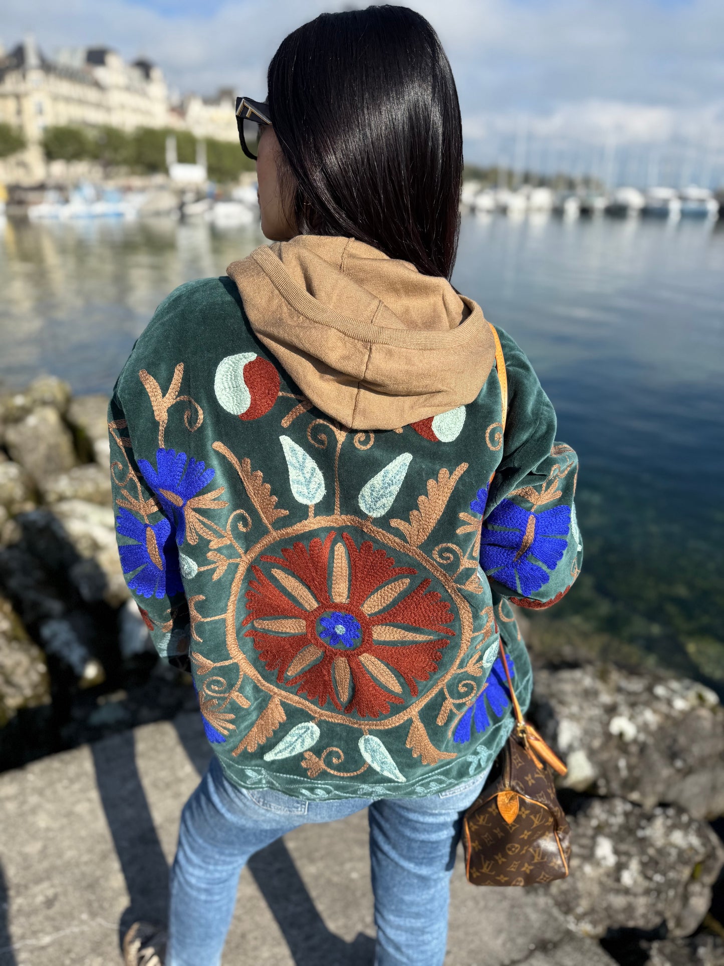 Velvet Suzani Embroidered Jacket - Forest Green One Size
