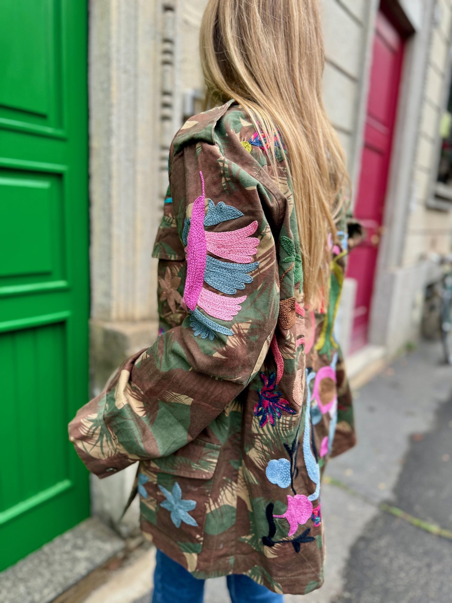 Giacca Vintage militare ricamata a mano - Calla Lilly