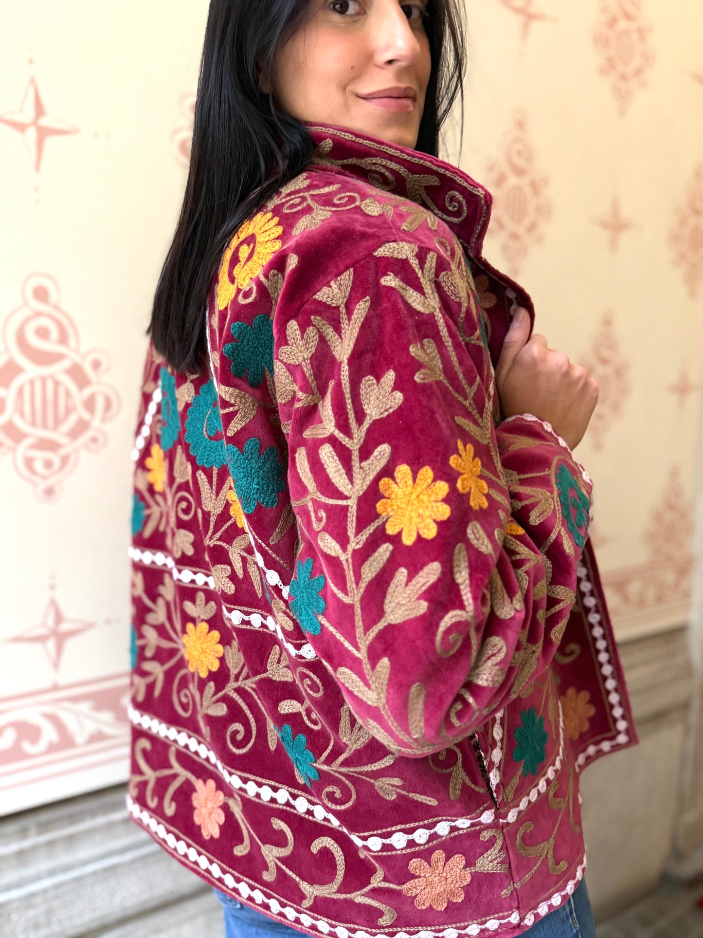 Paris Velvet Suzani Embroidered Jacket - Bordeaux/Beige One Size