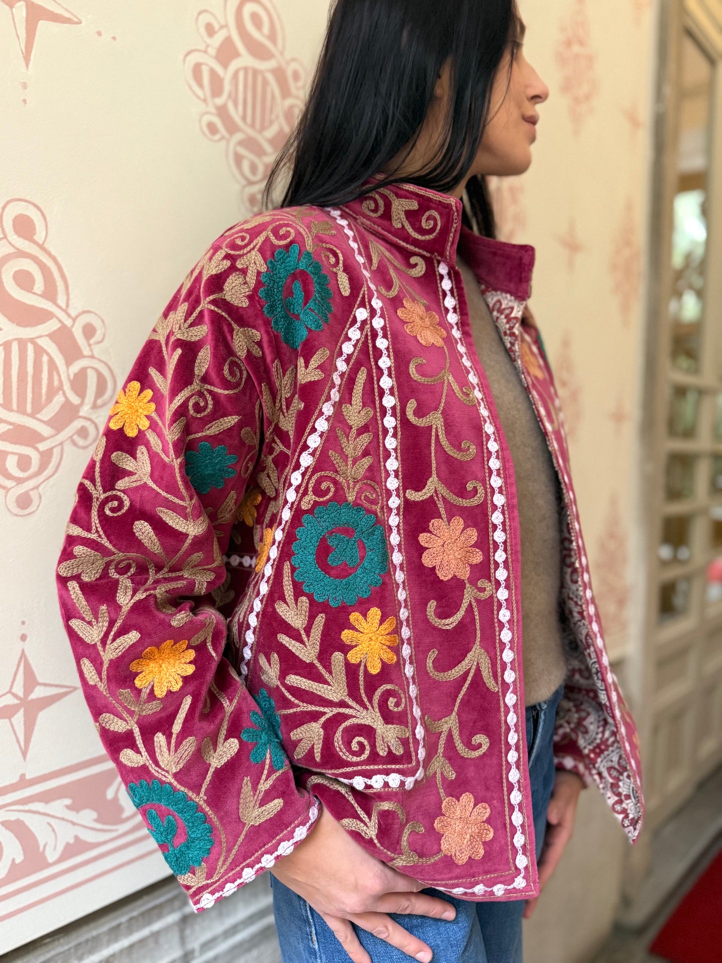Paris Velvet Suzani Embroidered Jacket - Bordeaux/Beige One Size