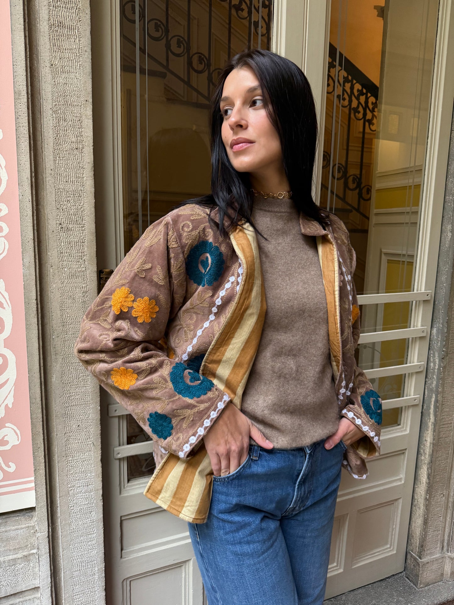 Paris Velvet Suzani Embroidered Jacket - Bordeaux/Beige One Size