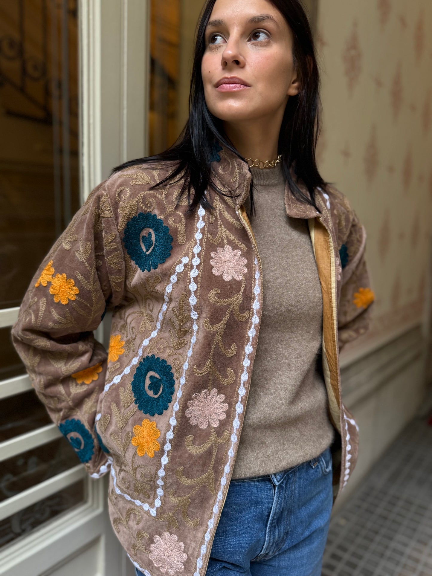 Paris Velvet Suzani Embroidered Jacket - Bordeaux/Beige One Size