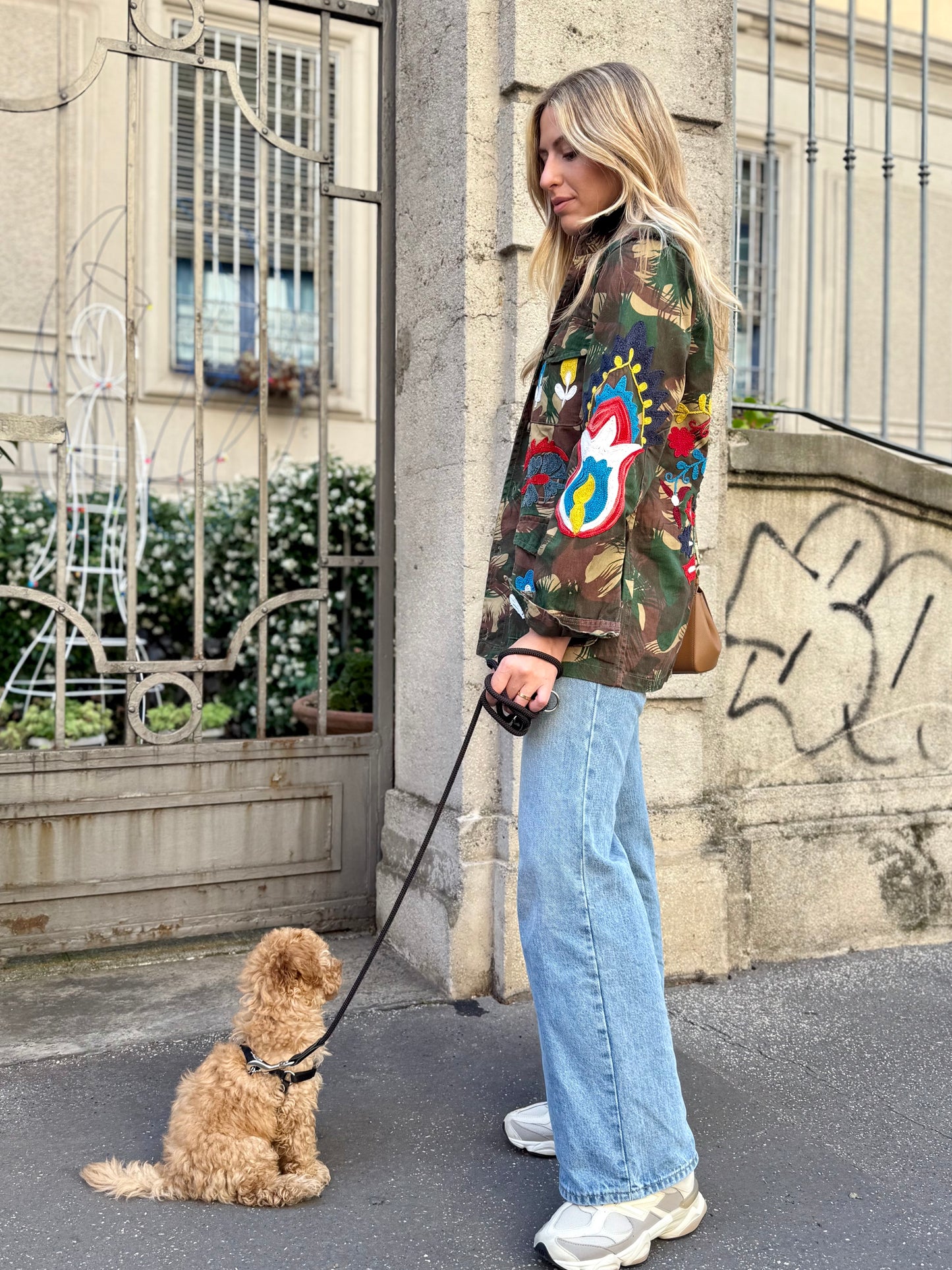 Giacca Vintage militare ricamata a mano - Margherita Blu