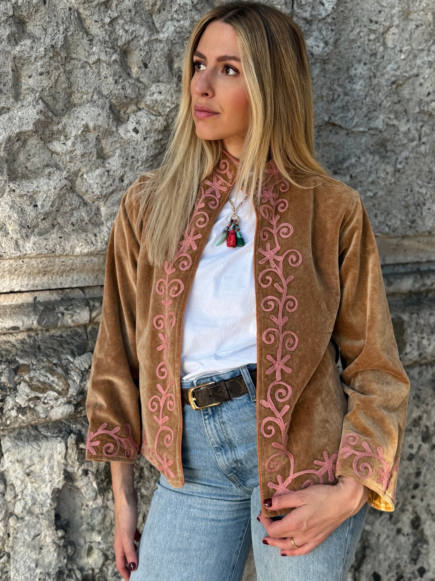 Bloom Velvet Jacket - Beige
