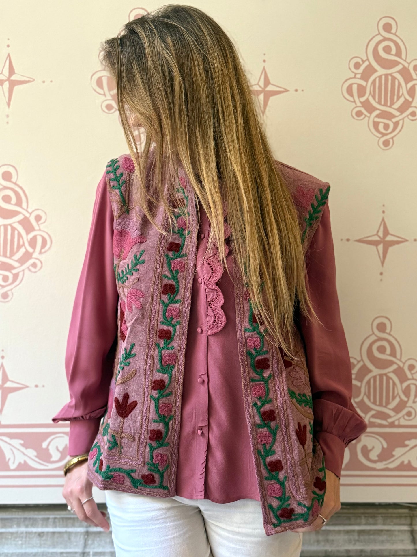 Gilet Suzani in cotone ricamato 