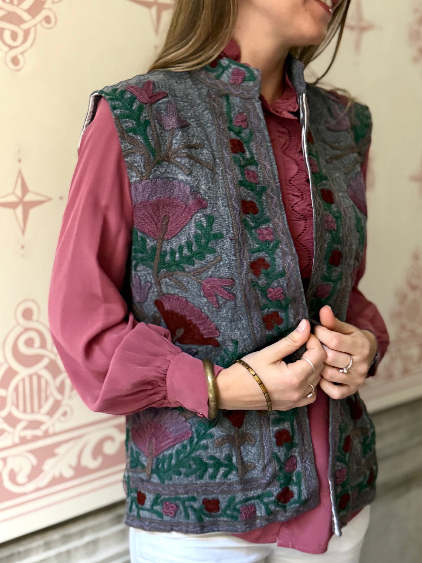 Gilet Suzani in cotone ricamato 