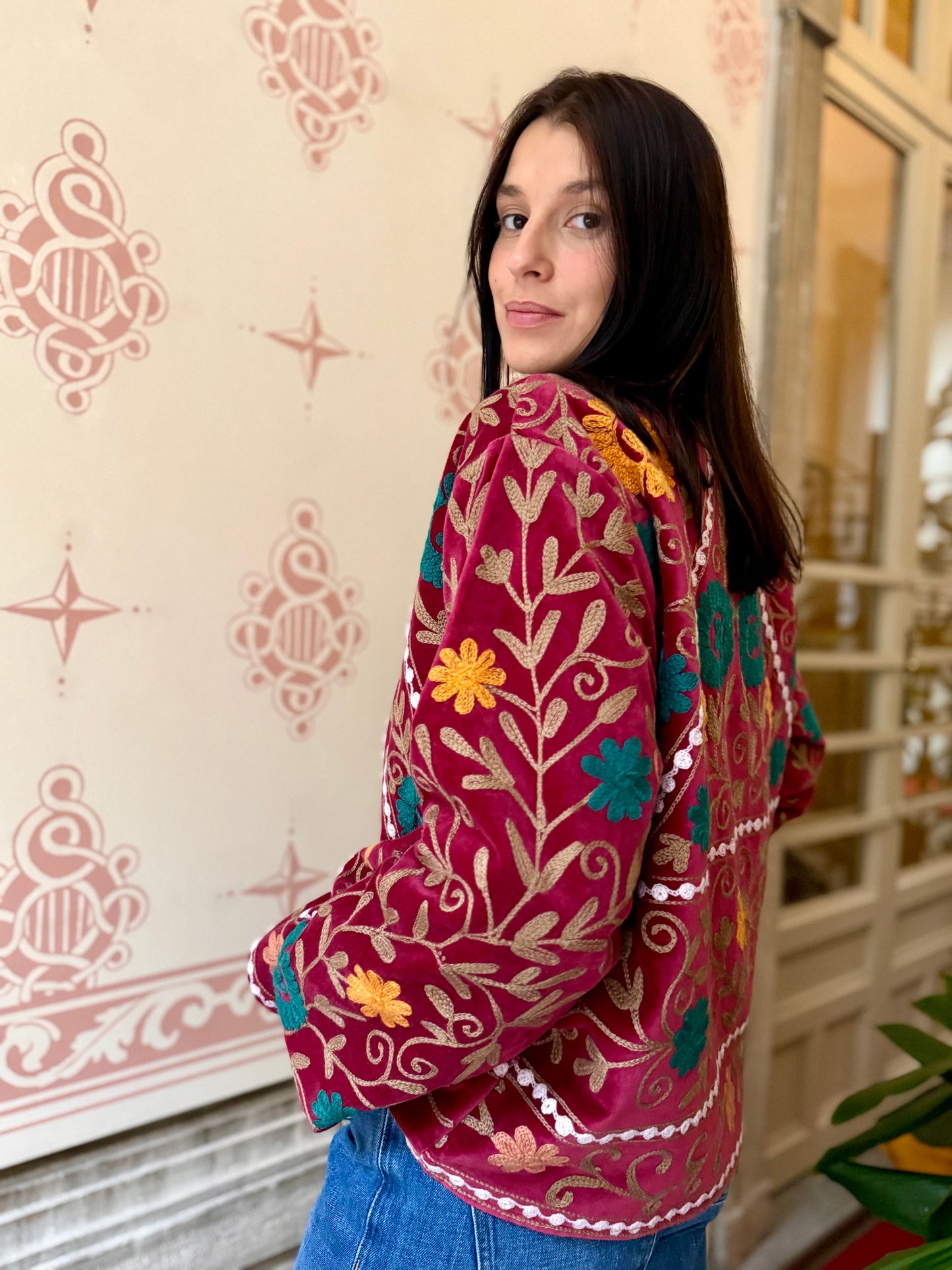 Paris Velvet Suzani Embroidered Jacket - Bordeaux/Beige One Size