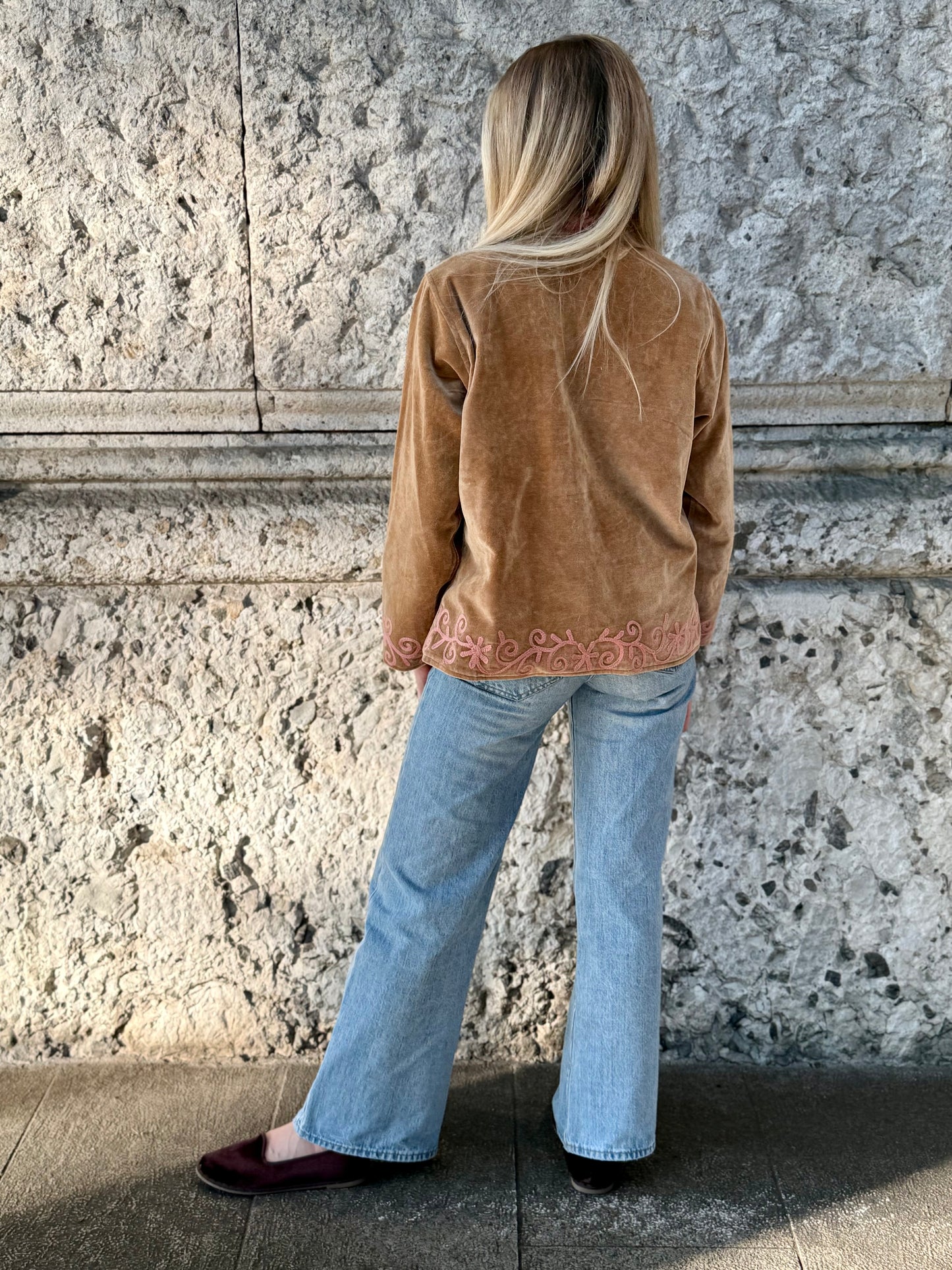 Bloom Velvet Jacket - Beige