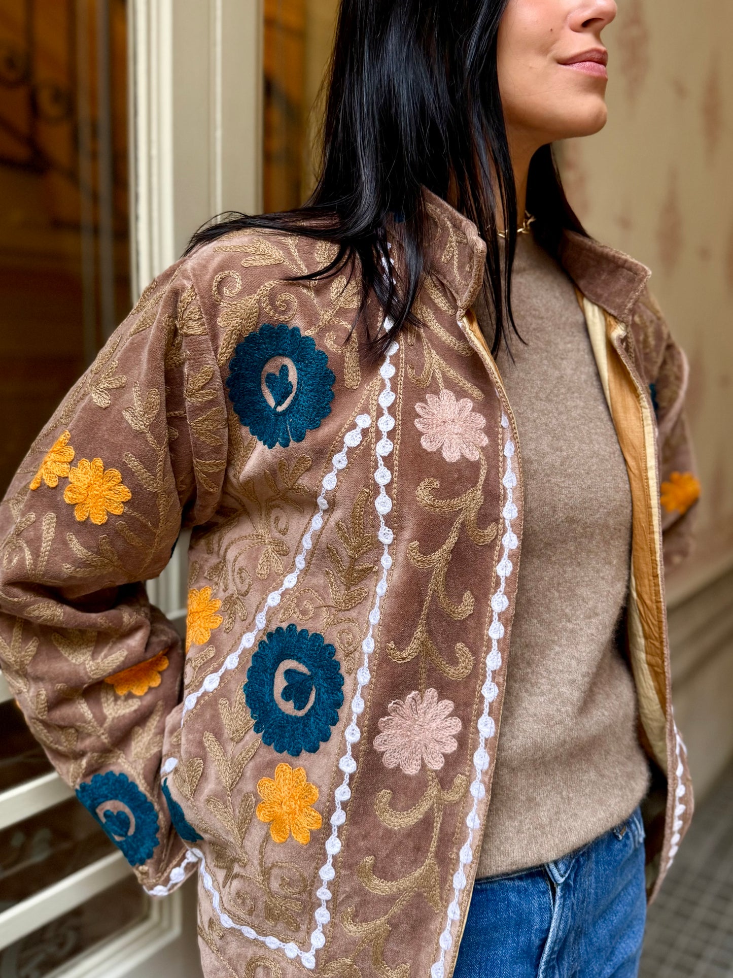 Paris Velvet Suzani Embroidered Jacket - Bordeaux/Beige One Size